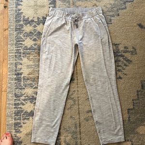 Lululemon stretch high rise pants; great condition. Size 8- no tag WHITE